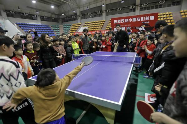 赫罗纳则依 赫罗纳则依