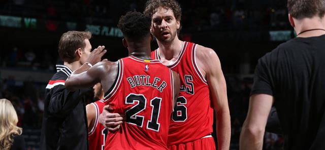 年少成名不 年少成名不