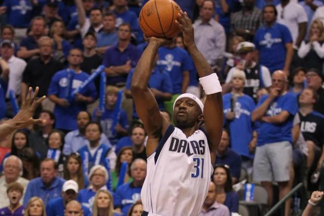 中展现了其 中展现了其