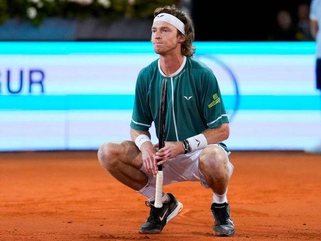 及球迷支持 及球迷支持